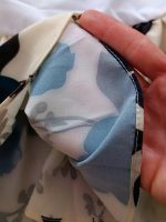 Girls' top and trousers, sizes 45 to 55