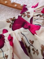 Girls' top and trousers, sizes 45 to 55
