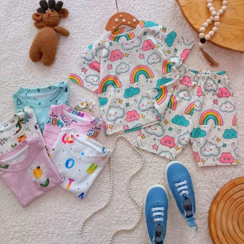 T-shirts and shorts for girls and boys, ages 6 to 48 months