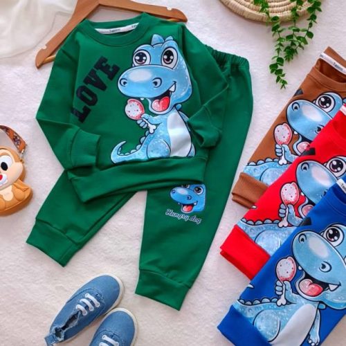 Girls' and boys' blouse and trousers, sizes 35 to 50