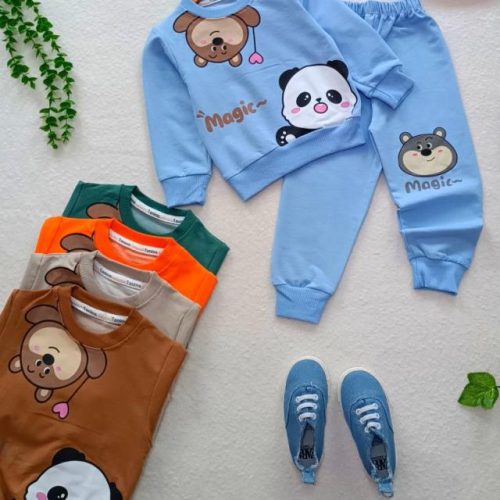 Girls' and boys' tops and trousers, sizes 35 to 50