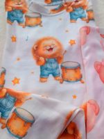Girls' and boys' tops and trousers, sizes 35 to 50
