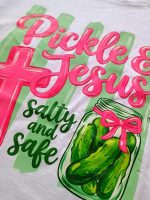 Girls' and women's T-shirts, ranging from age 13 up to size 44