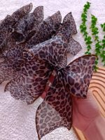 Hair clips and hair ties for girls and women