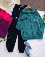 Boys' and girls' sweatshirt and trousers, sizes 60 and 65