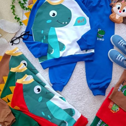 Boys' blouse and trousers, ages 4 to 7