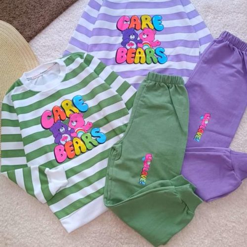 Girls' blouse and trousers, ages 4 to 7