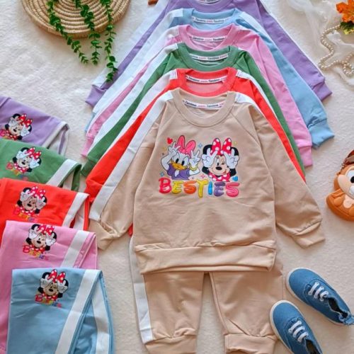 Girls' blouse and trousers, sizes 40 and 45