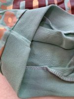 Girls' blouse and trousers, sizes 40 to 55.