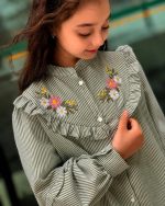 Girls' blouse, sizes 60 to 70