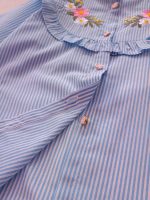 Girls' blouse, sizes 60 to 70