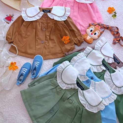 Girls' coat, ages 3 to 7
