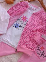Girls' sweatshirt and pants set, sizes 40 and 45