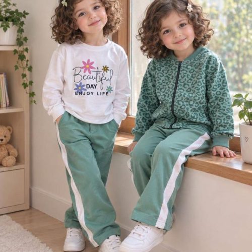 Girls' sweatshirt and pants set, sizes 40 and 45