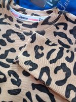 Girls' sweatshirt and trousers, sizes 35 to 55