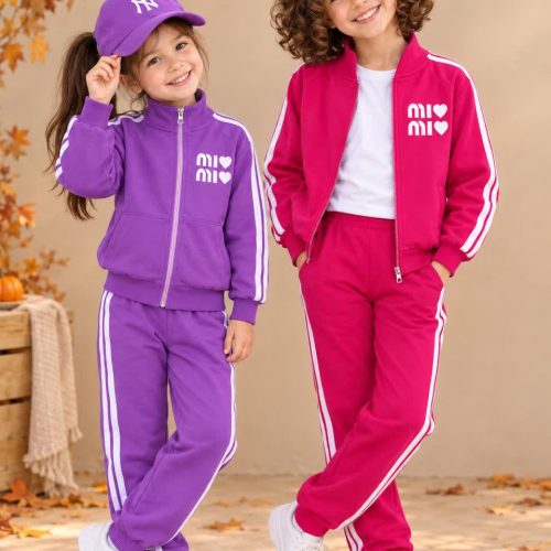 Girls' sweatshirt and trousers, sizes 50 to 60