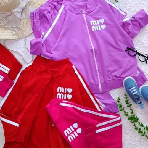 Girls' sweatshirt and trousers, sizes 50 to 60
