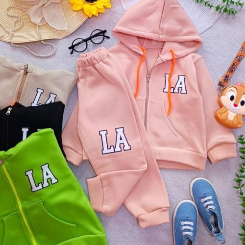 Sweatshirt and pants for girls and boys, sizes 40 to 50