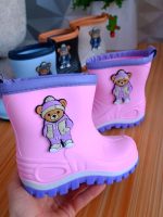 Boots for girls and boys, ages 10 to 18