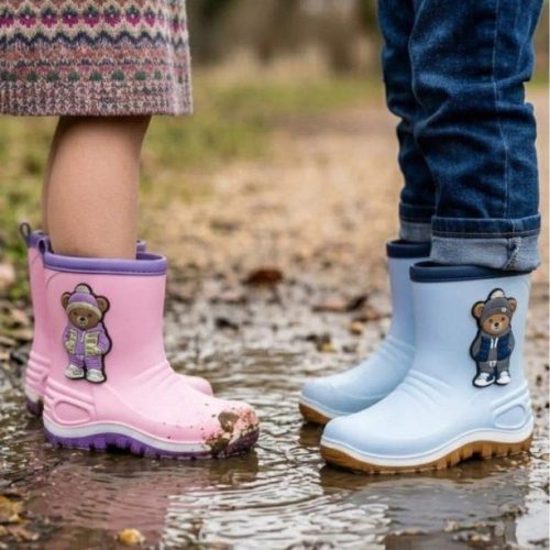 Boots for girls and boys, ages 10 to 18