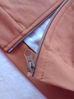 Girls' and boys' sweatshirts and trousers, sizes 35 to 50.