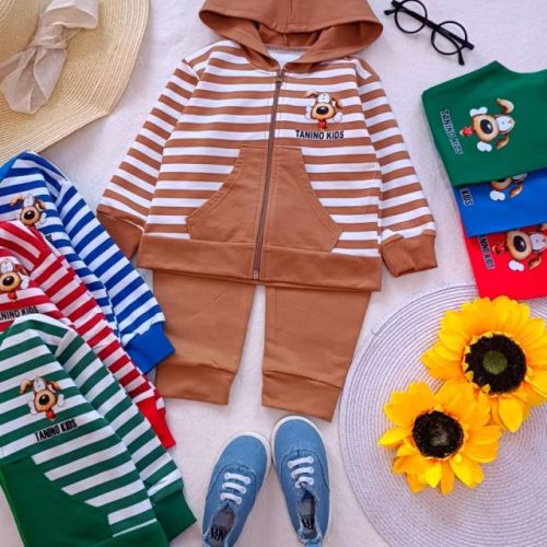 Girls' and boys' sweatshirts and trousers, sizes 35 to 50.