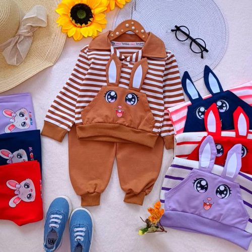 Girls' blouse and trousers, for ages 1 to 5 years
