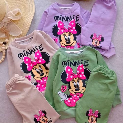 Girls' blouse and trousers, sizes 35 and 40