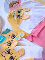 Girls' blouse and trousers, sizes 35 to 45