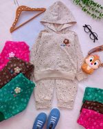 Girls' hoodie and pants, sizes 35 to 50