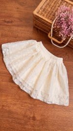 Girls' skirt, sizes 40 to 55