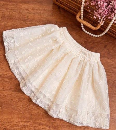 Girls' skirt, sizes 40 to 55